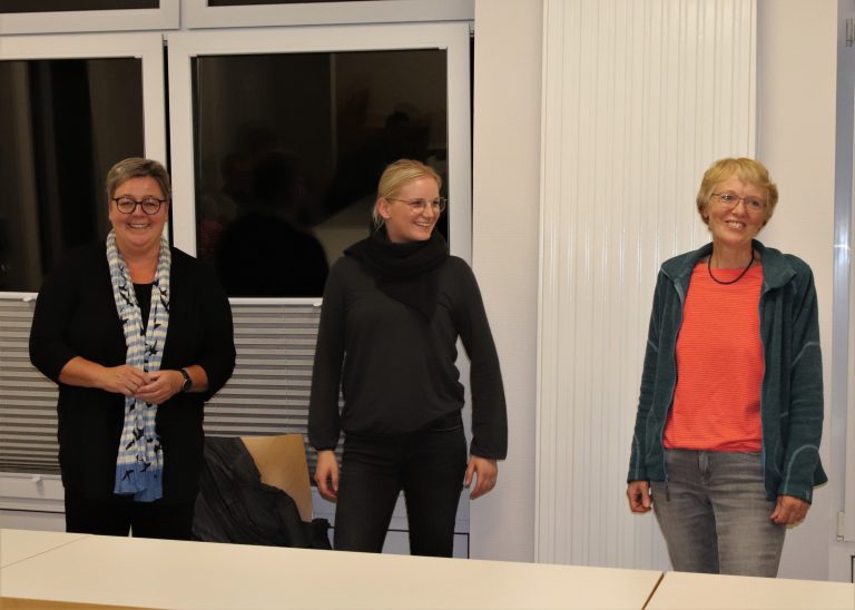 Franziska Brzezicha und Birte Pauls bei unserer Jahreshauptversammlung